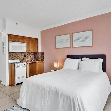 Beach Front Suite At Hollywood Beach Resort, Direct Beach Access, Swimming Pool Exteriör bild