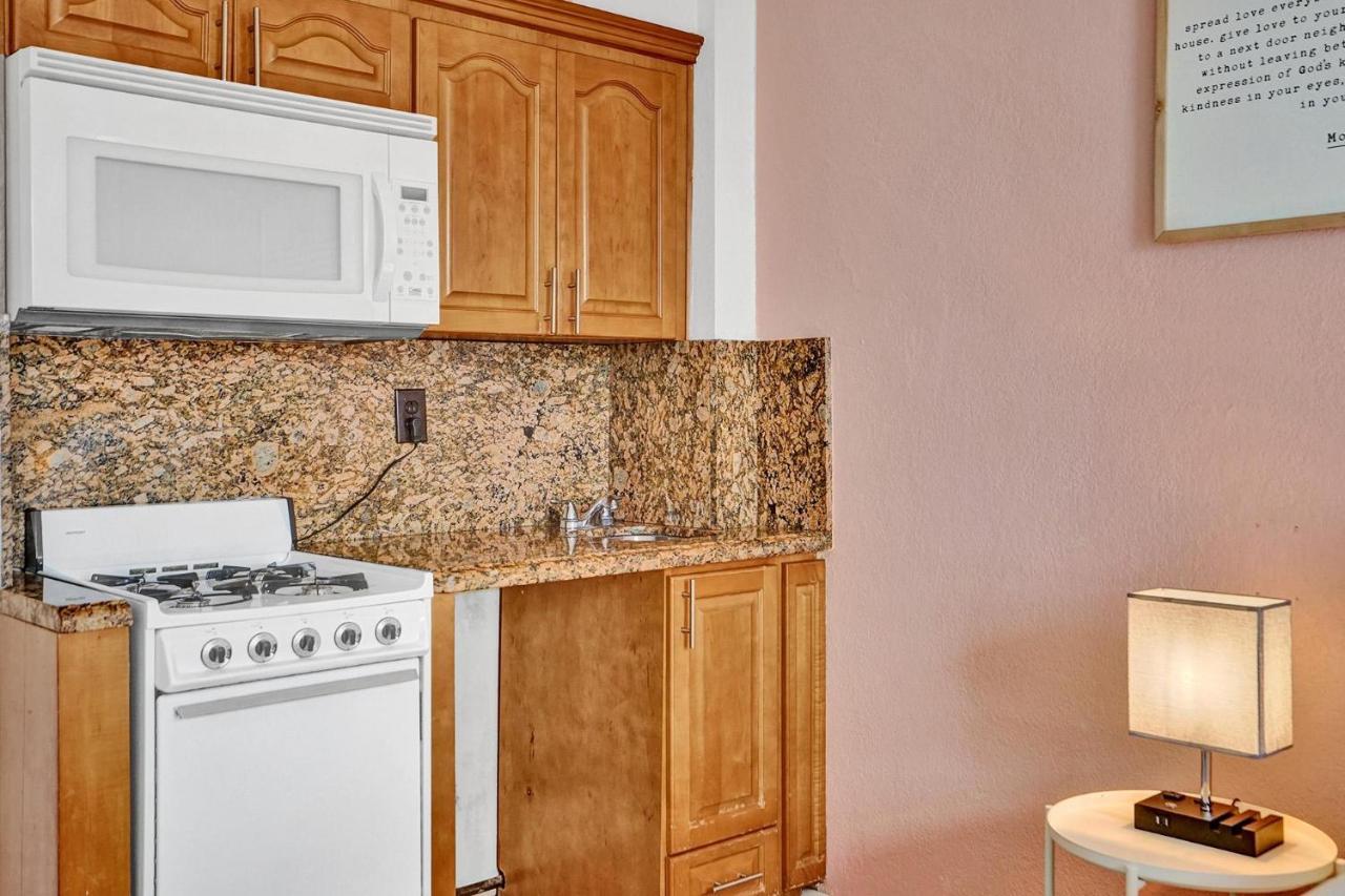 Beach Front Suite At Hollywood Beach Resort, Direct Beach Access, Swimming Pool Exteriör bild